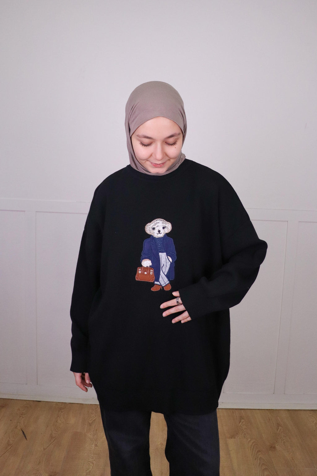 Tia Nakışlı Triko Oversize Kazak - Siyah