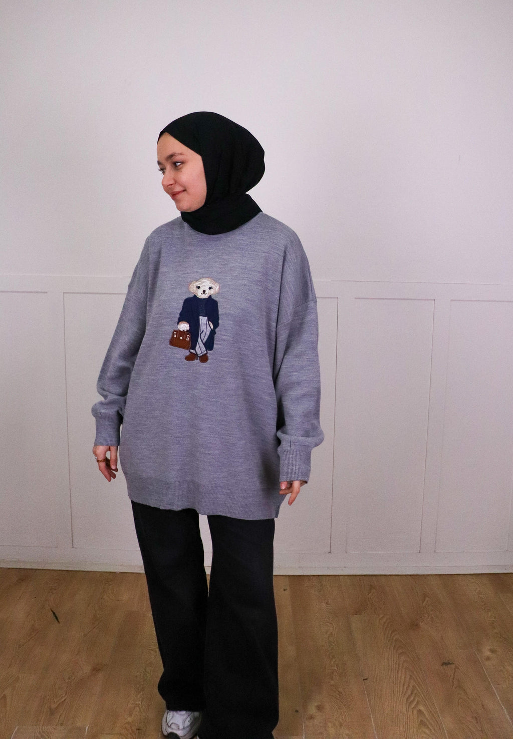 Tia Nakışlı Triko Oversize Kazak - Gri