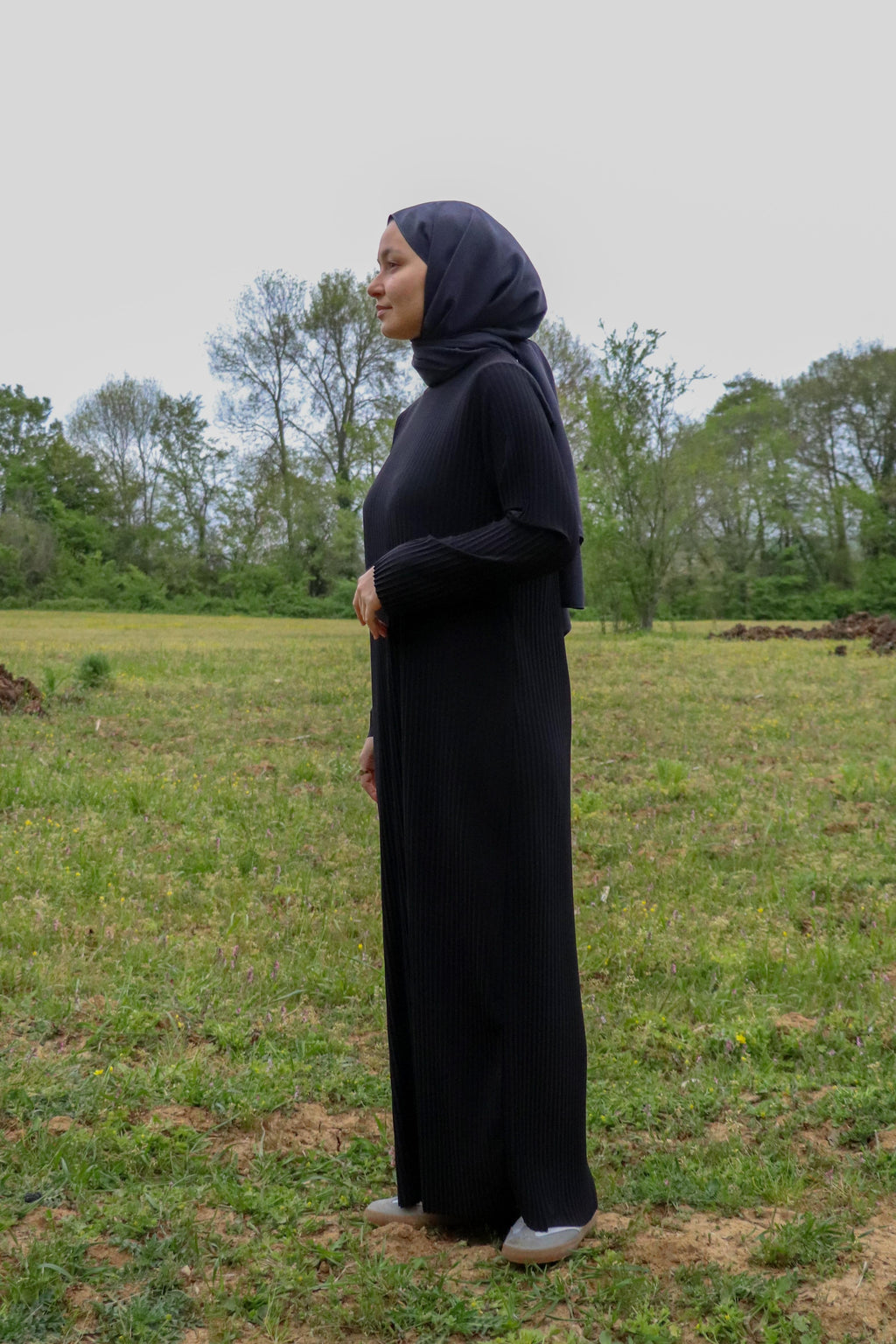 Sona Pliseli Sandy Maxi Elbise - Siyah