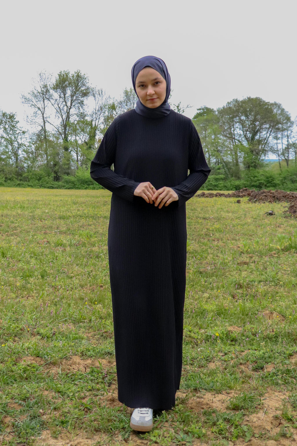 Sona Pliseli Sandy Maxi Elbise - Siyah