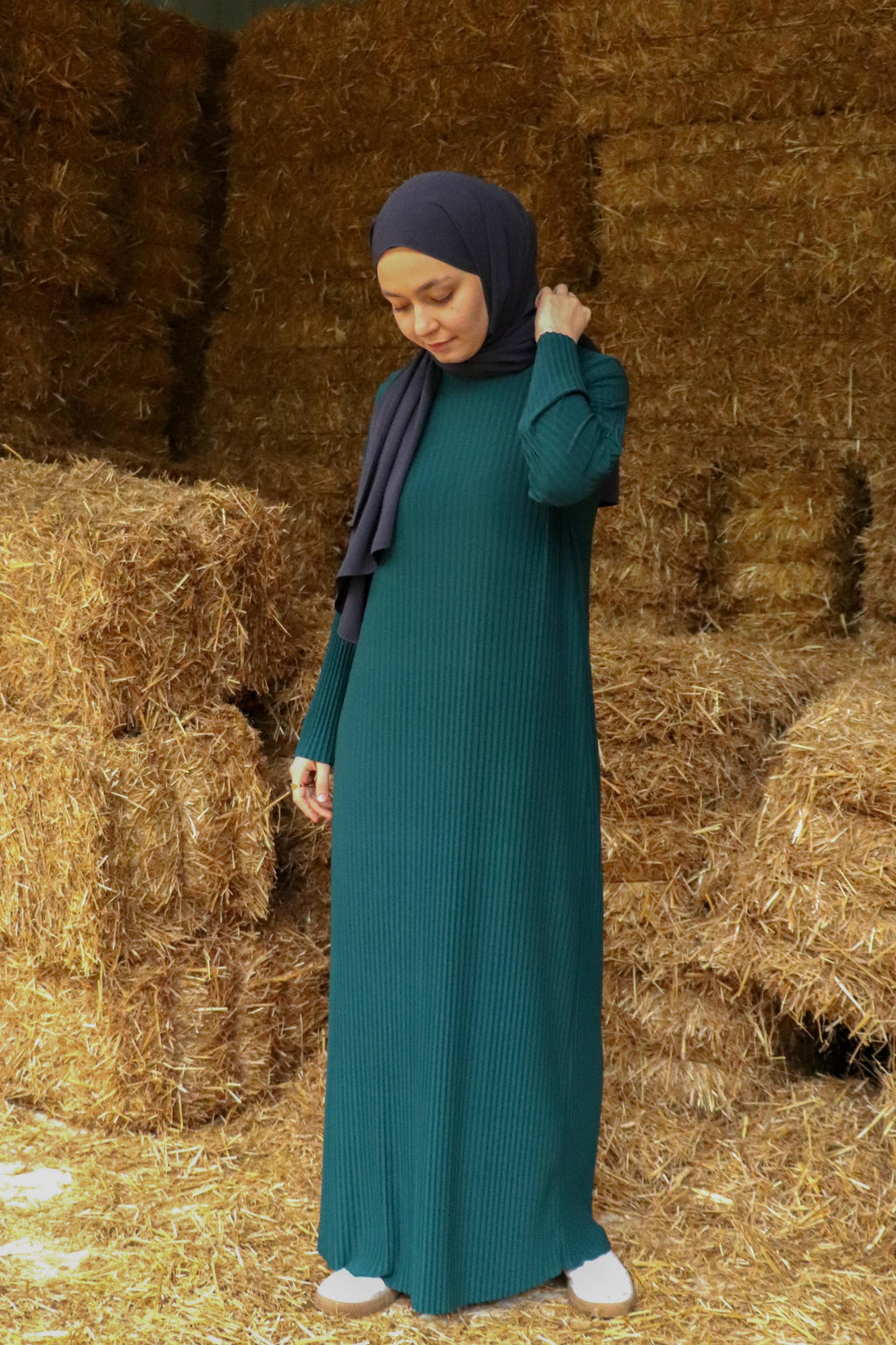 Sona Pliseli Sandy Maxi Elbise - Zümrüt Yeşili