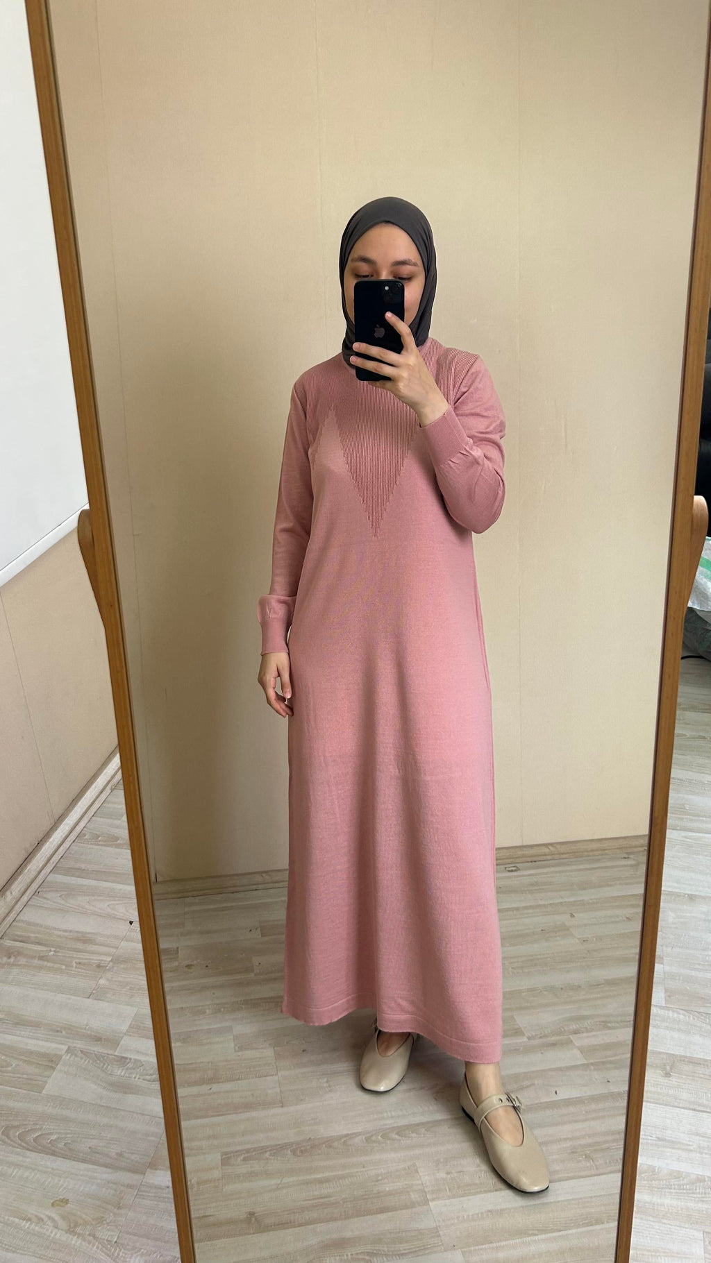 Noir V Desen Premium İplik Triko Elbise - Pembe