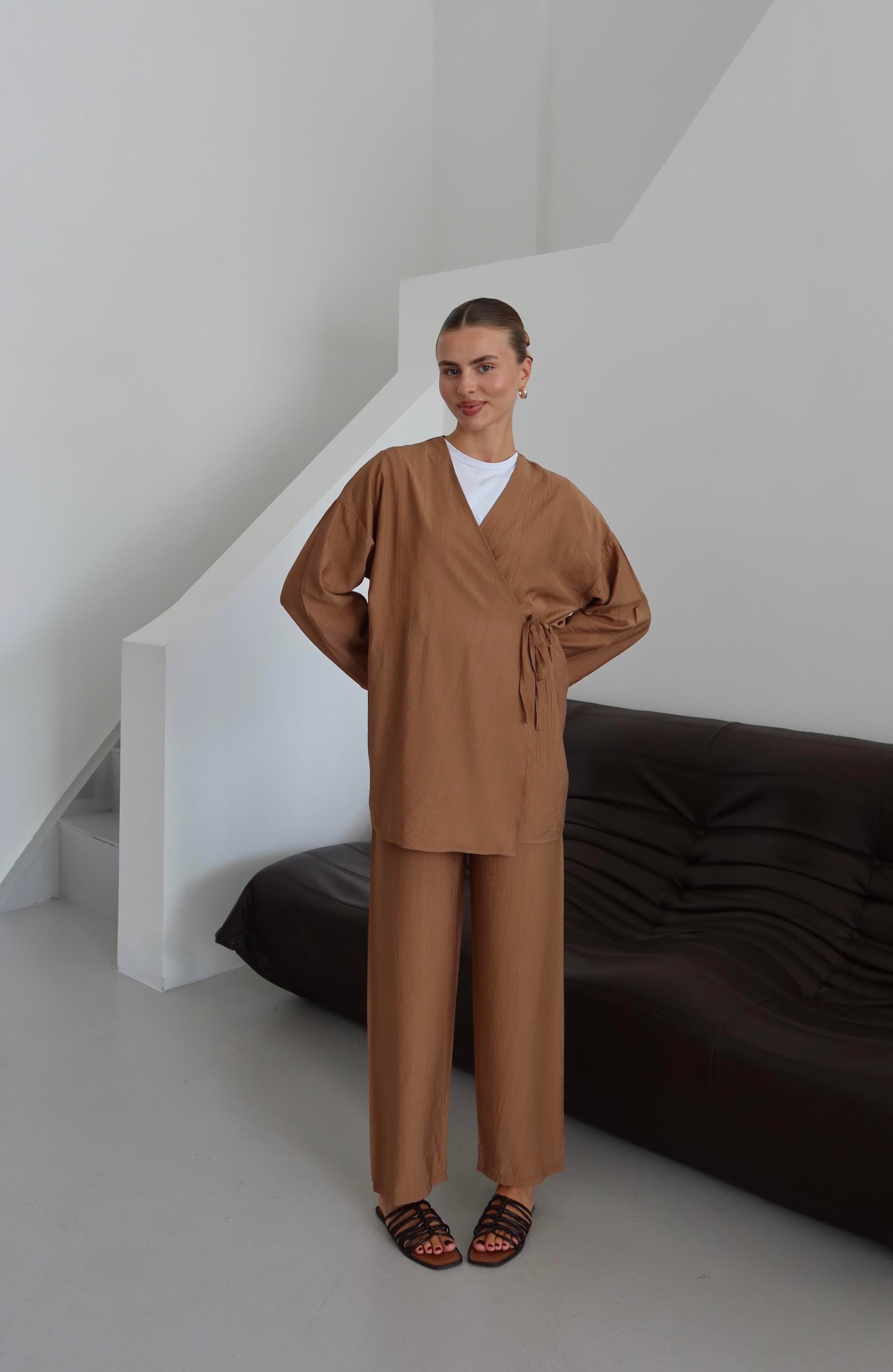 Kahverengi Krinkıl Dokulu Kimono Takım